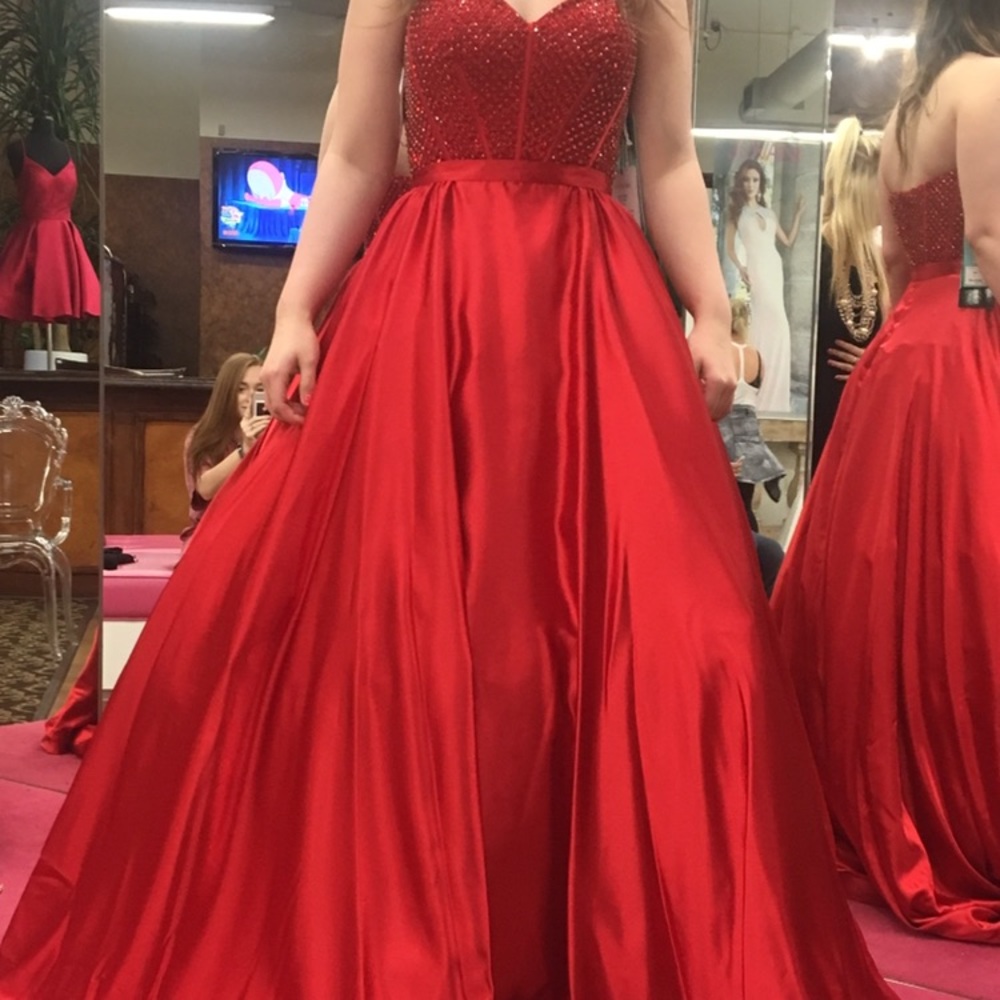 red sherry hill prom dress